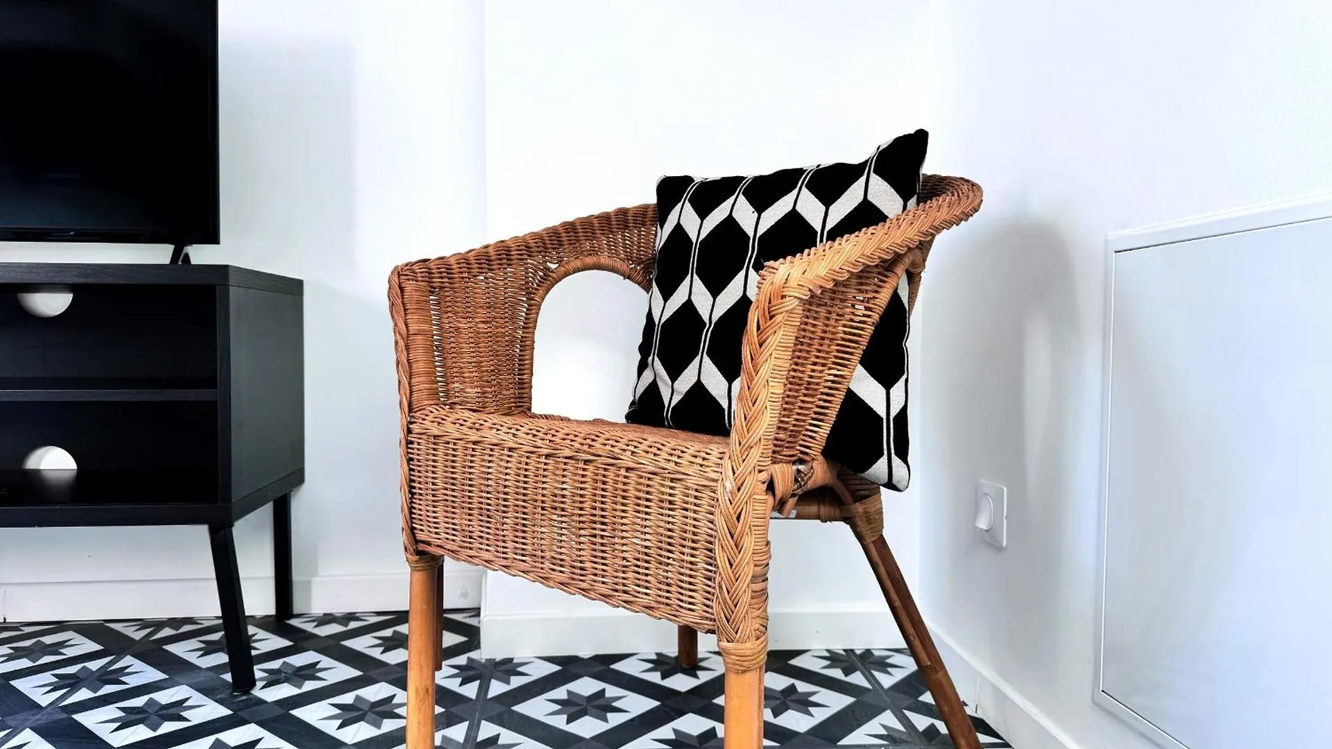Suite Aveiro Champagne-au-Mont-d'Or 0*,